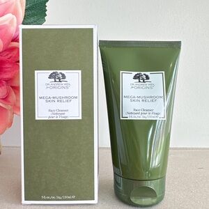 Origins Mega-Mushroom Skin Relief Face Cleanser